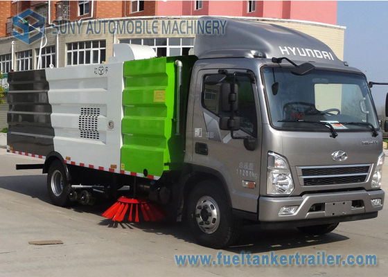 HYUNDAI 8000L 4x2 Road Sweeper Truck brush suction road sweeper truck for Philippines